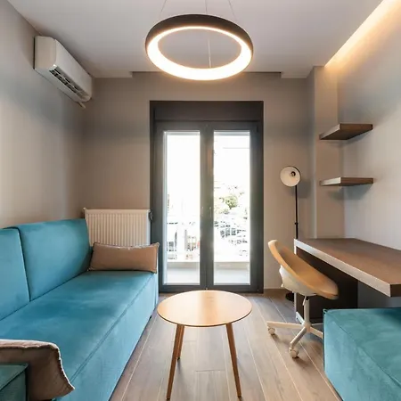 Hippocrates Bound By Binobi Innovative Management! Apartment